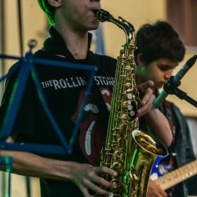 037_531x800