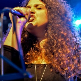 046_546x800